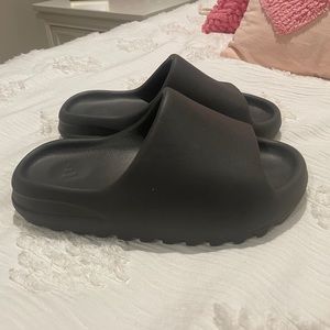 Adidas Yeezy Slide